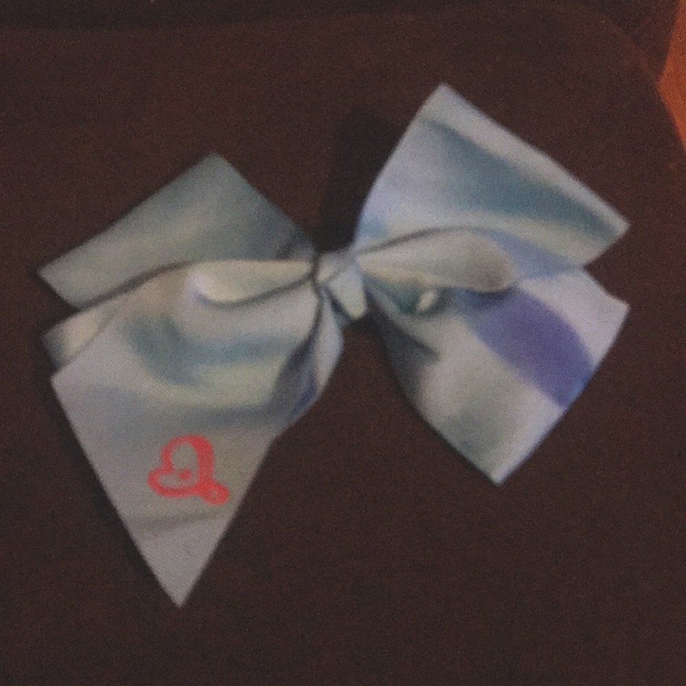 A JoJo siwa bow